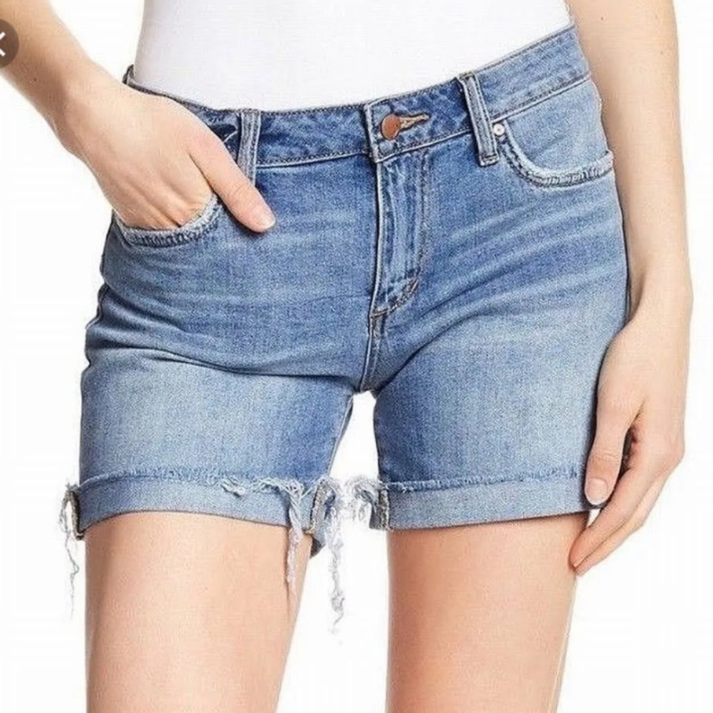 Joe’s Jean Short size 26